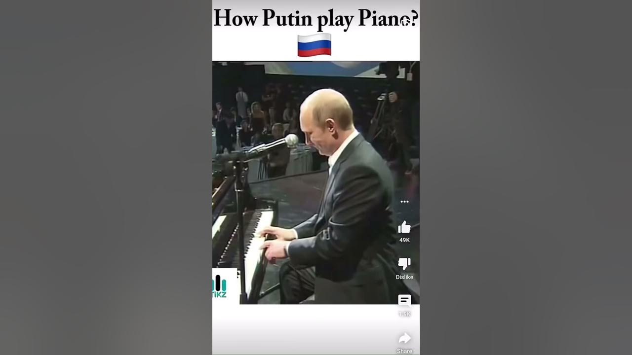 Putin vs Zelensky playing Piano