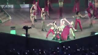 Lady Gaga: perfect synchronised choreography for Replay at chromatica ball
