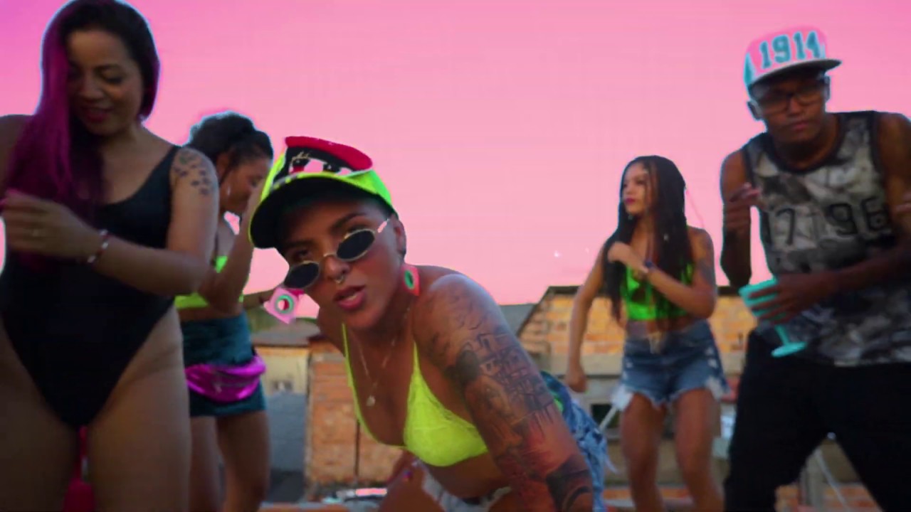 Watch Keila - Brega Doido (Videoclipe Oficial) on YouTube Watch Keila - Brega Doido (Videoclipe Oficial) on YouTube