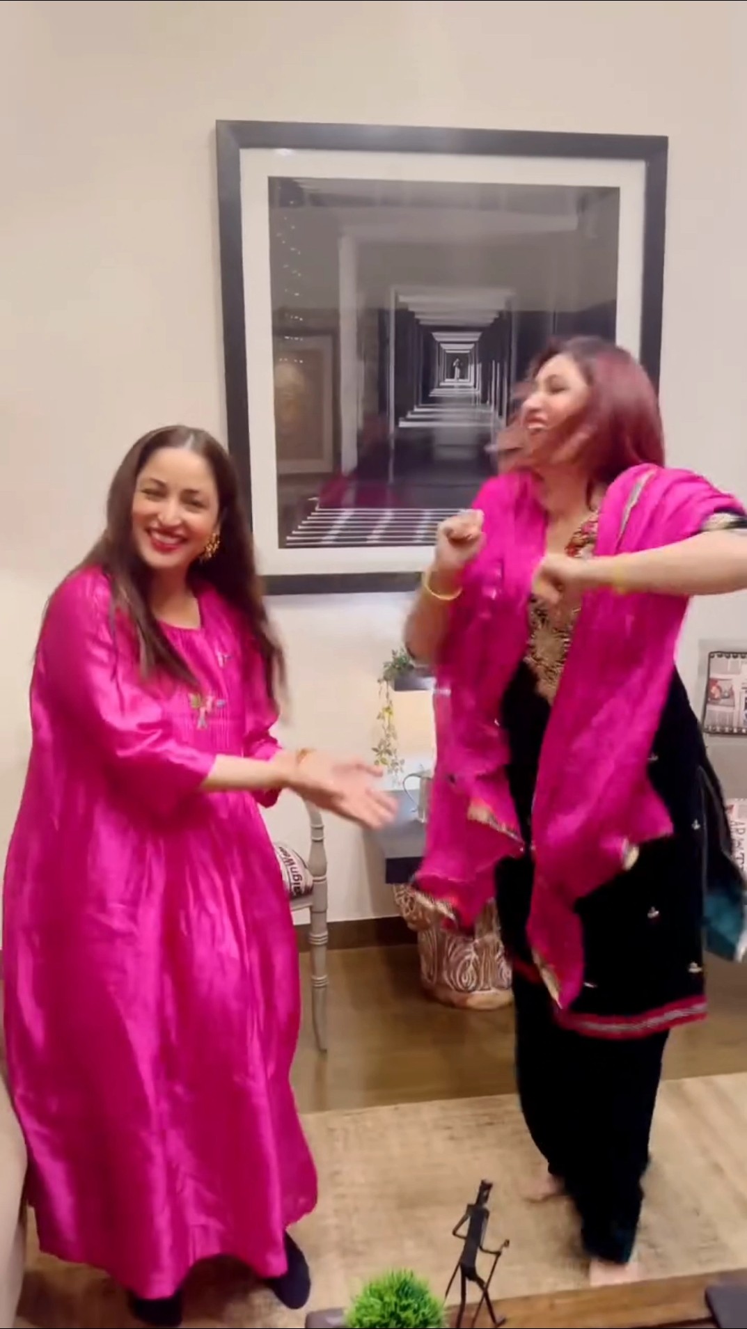Aren't they the prettiest siblings ? #filmykalakar #yamigautam #suriliegautam