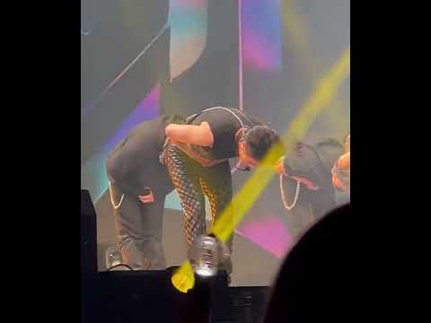 Seonghwa Lost His Jacket Ateez Atlanta Concert