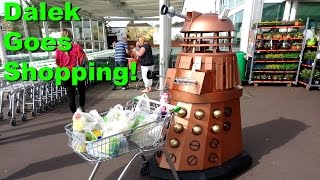 SoMakeIt - Taking the Dalek to the Supermarket and McDonalds!