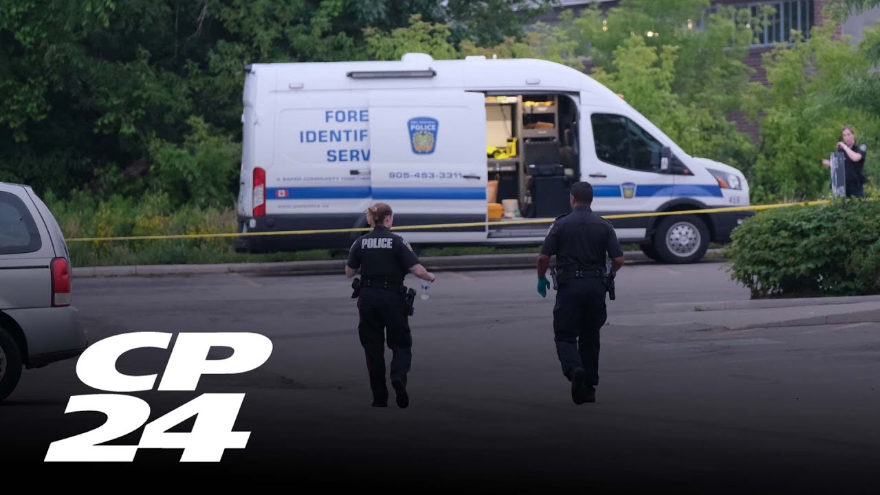 Peel police investigating after four people shot in Mississauga - YouTube