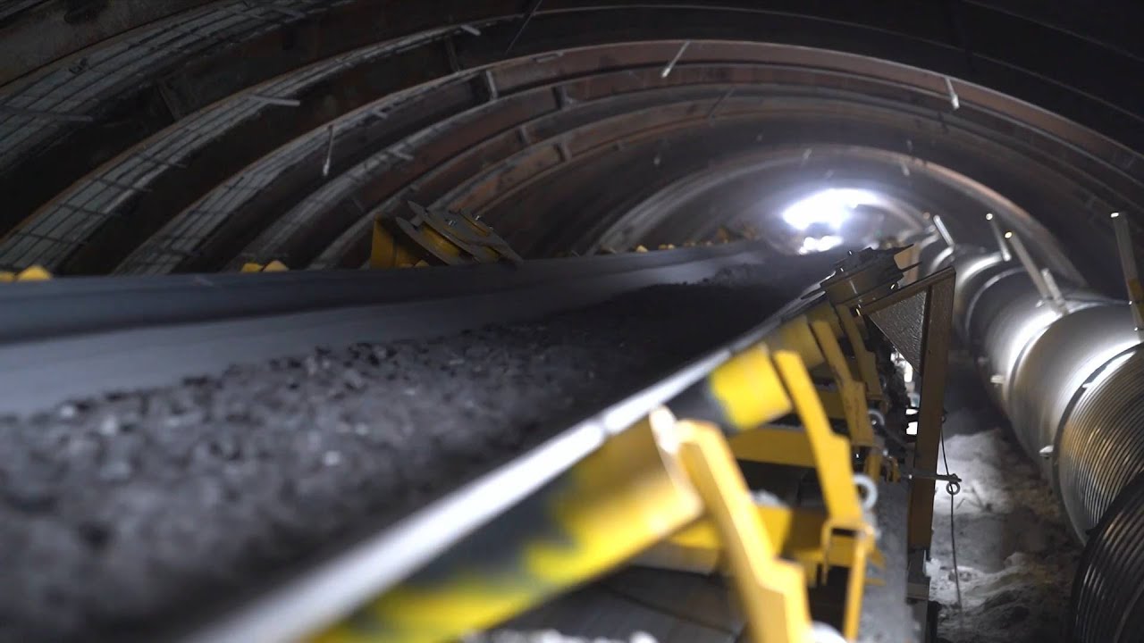 Major breakthrough made in the longest freeway tunnel in China's Xinjiang