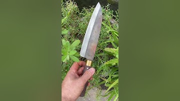 Tôi làm con dao lọc thịt heo bằng thép mắt xích xe tăng sắc nét đáng kinh ngạc