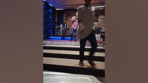 Lagu karo Cekala Pekepar Lau ( Baharuddin Bangun)  Live Cafe ZeQita Medan