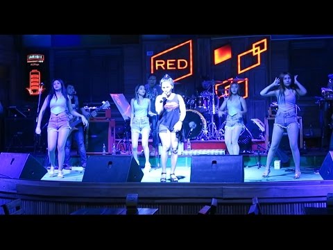 PATTAYA EAST, A GREAT NIGHT OUT AT RED RESTAURANT ISAAN FOOD Vlog 135