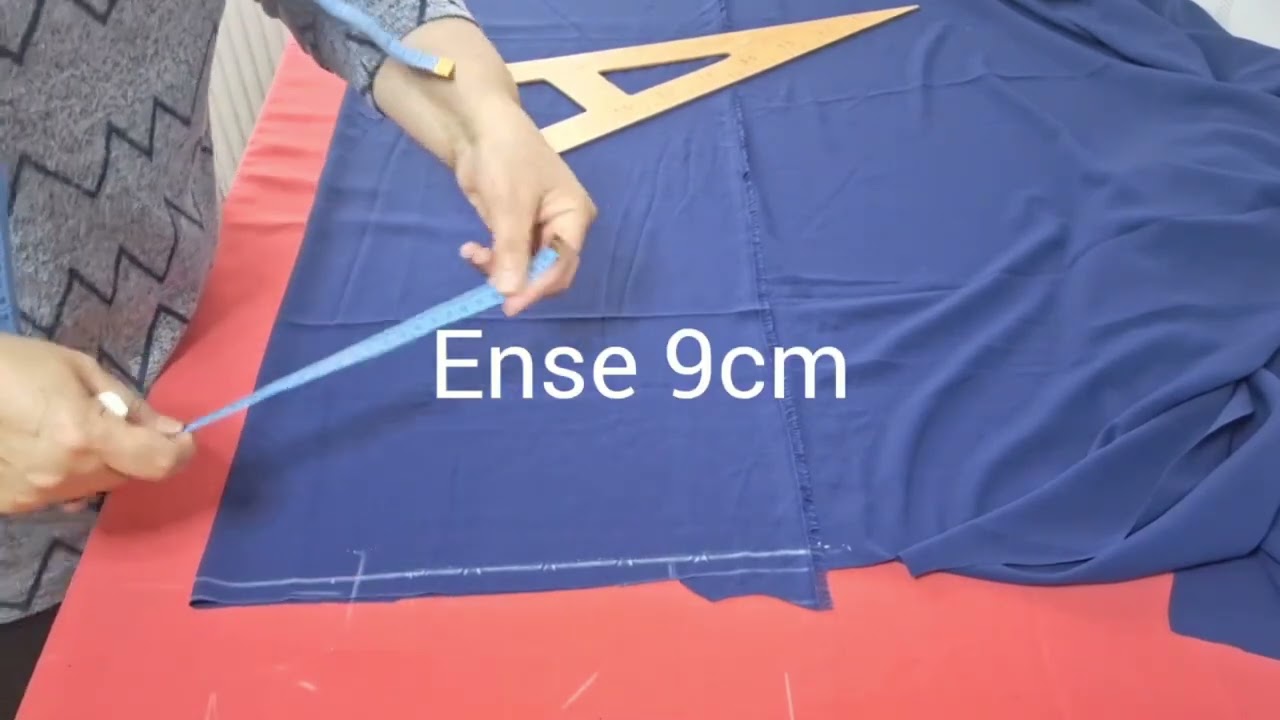 KALIPSIZ PRATİK  DEGAJE YAKA