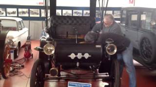 Oldsmobile Curven Dash - 1902