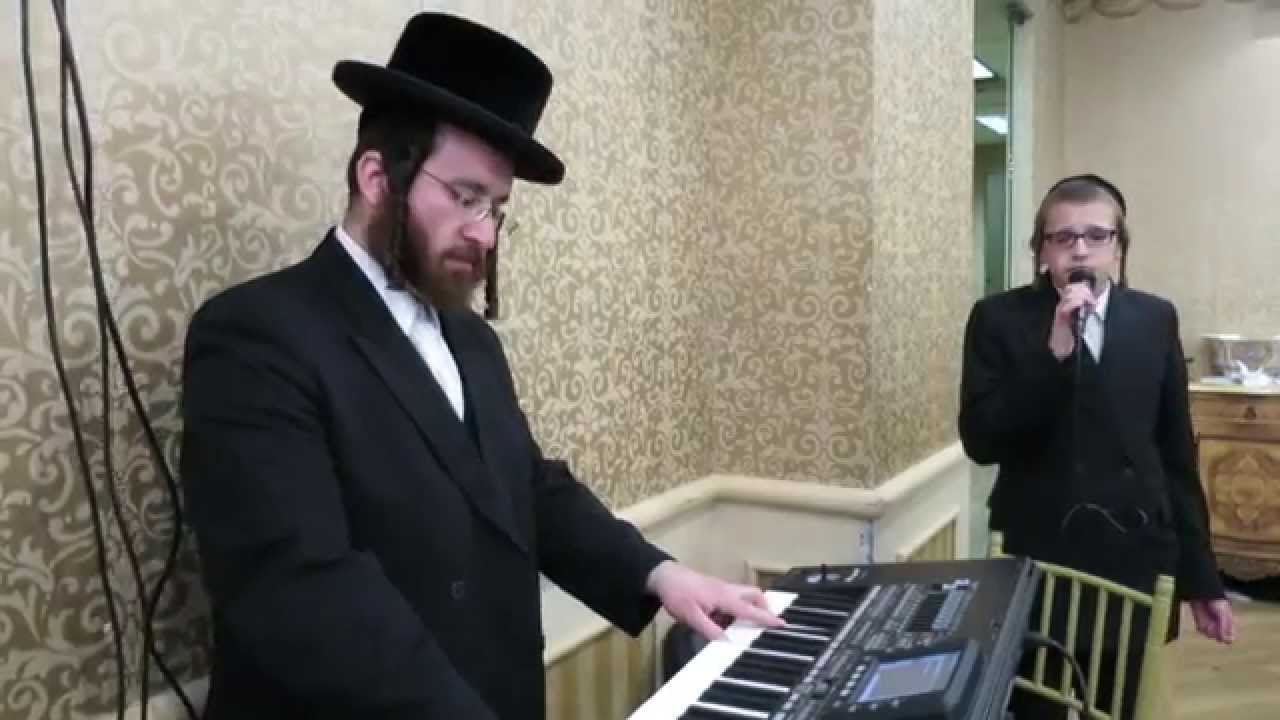Wonder boy Hershey Menczer singing "V'afilu B'hasturah"