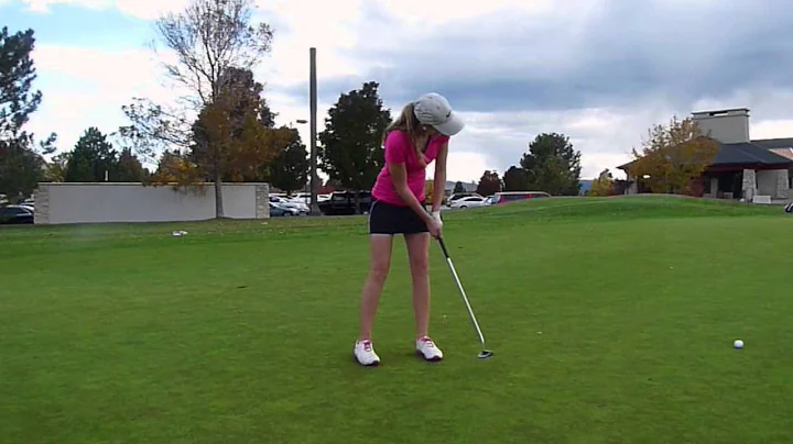 Delaney Benson putt side
