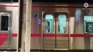 『まさかの8両！3119Fの車内から撮影，3300系新スカ車＋3500系大規模更新車』名鉄3310F＋3516F急行豊橋行き、新清洲駅発車