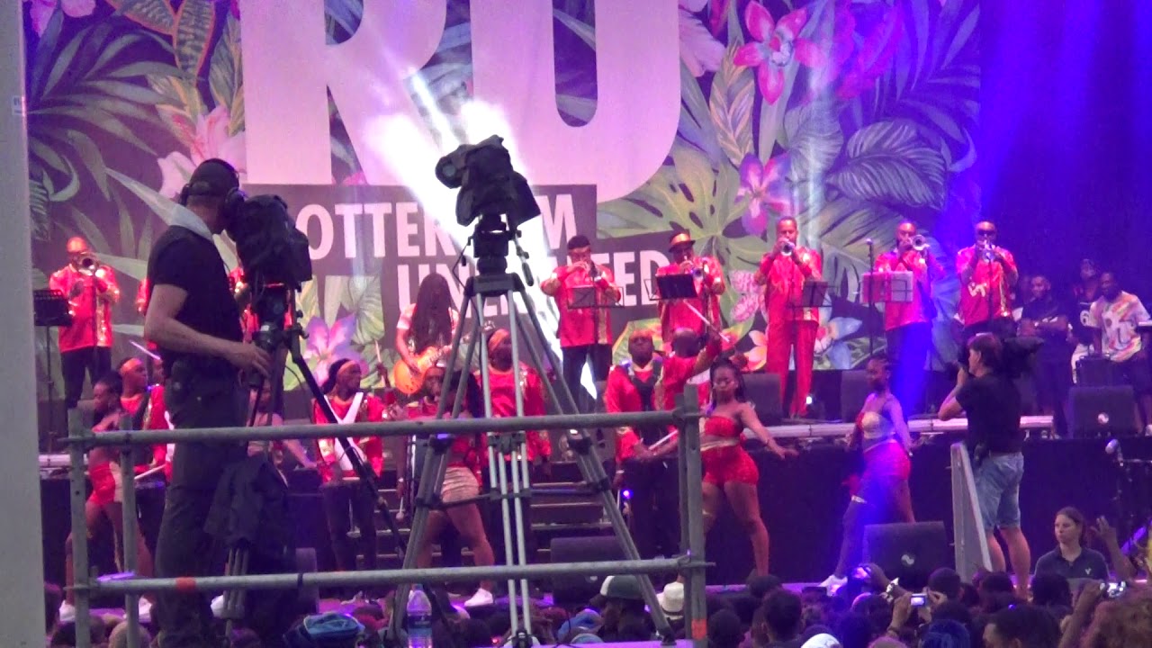 39 21 09 Show Dream team Battle of the Drums Hofplein RU Rotterdam 2019