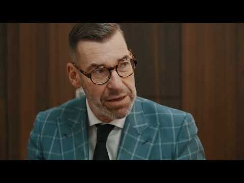 A dazzling collaboration with the Musée du Louvre.