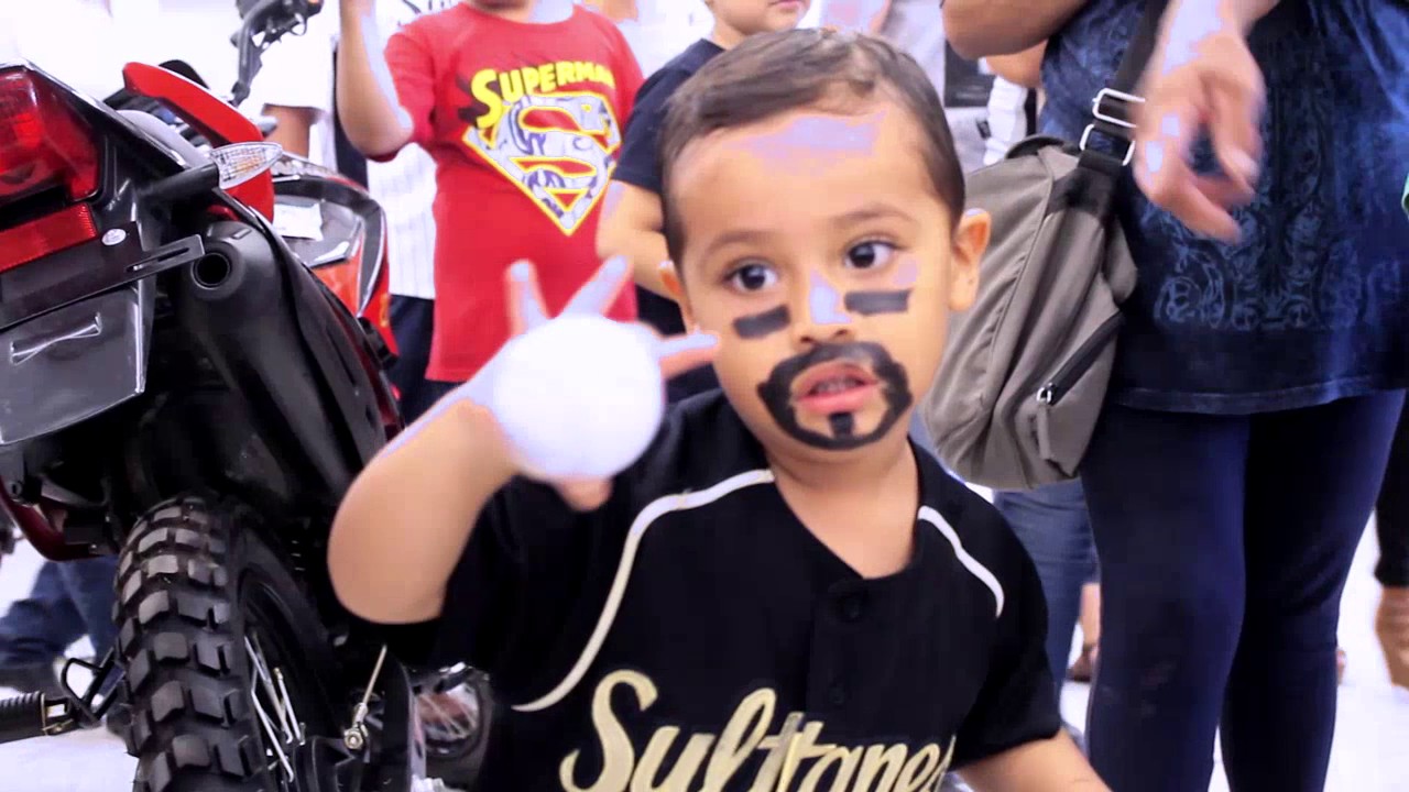 FIRMA DE AUTÓGRAFOS FAMSA SUCURSAL COLÓN