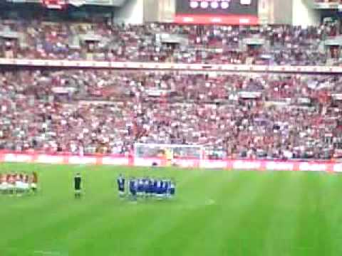 Phil Jagielkas penalty to win the penalty shoot out for everton and the aftermath in the crowd.