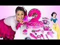 MALOUCOS FINGE BRINCAR COM BRINQUEDOS DE MAQUIAGEM - pretend play makeup toys