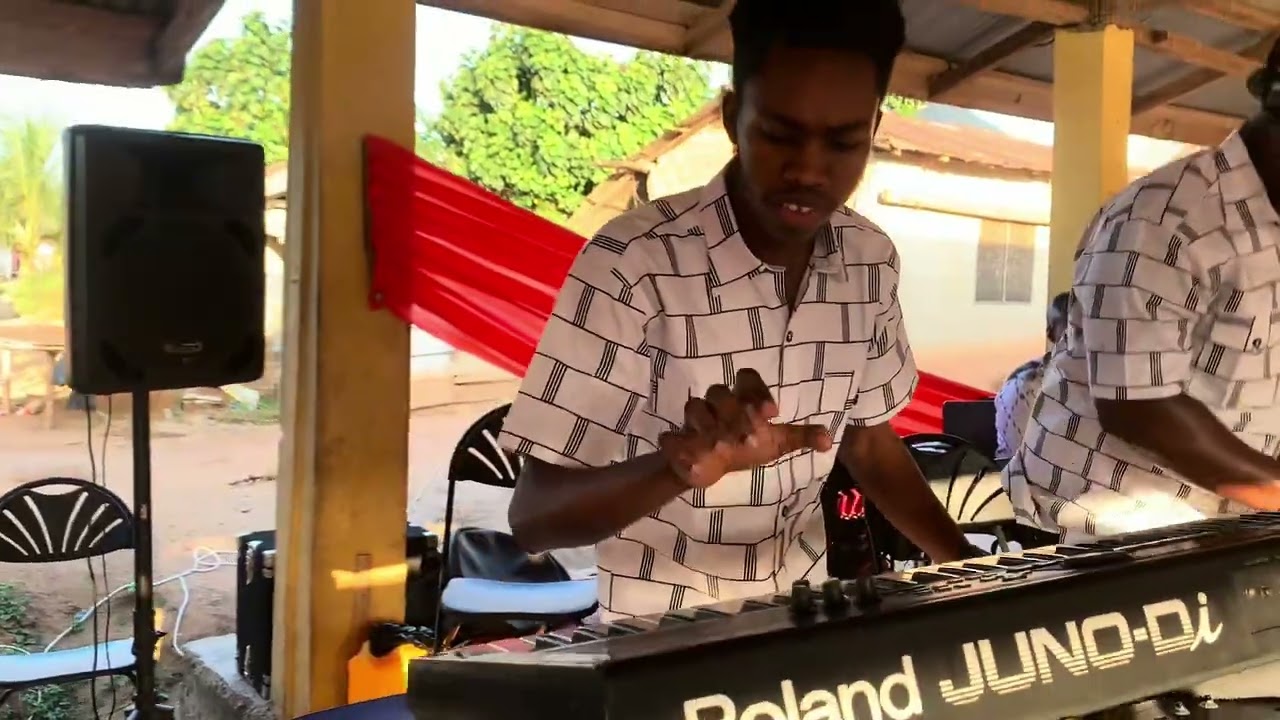 Solid Funeral Reggae Live Band. Good Sound. Kelly Nuel on Keys