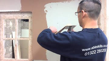 PLASTERING - How to apply the first layer of plaster onto a plasterboard.