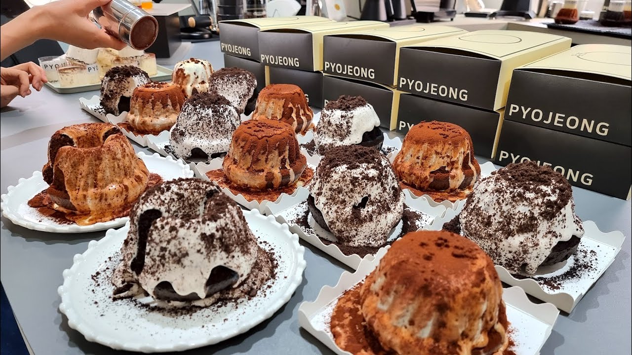 Восхитительный сливочный торт гугельхупф с водопадом - Корейская уличная еда