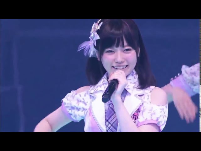 Hashire! Penguin - AKB48 Original Team 4  LIVE at NIPPON BUDOKAN class=