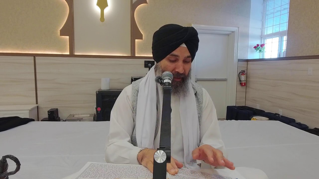 ਸੂਹੀ ਮਹਲਾ ੪ ॥ ਹਰਿ ਨਾਮਾ ਹਰਿ ਰੰਙੁ ਹੈ ਹਰਿ ਰੰਙੁ ਮਜੀਠੈ ਰੰਙੁ ॥