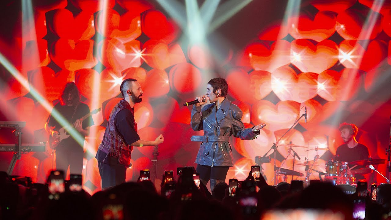 Coma_Cose - Fiamme negli occhi 🔥 (Radio Italia Live 28/03/2025)