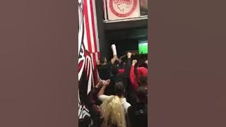 ΝΑ ΤΡΕΧΟΥΝ ΤΑ ΧΑΝΟΥΜΙΑ ΜΕΣΑ ΣΤΟΝ ΠΕΙΡΑΙΑ - ΘΥΡΑ 7