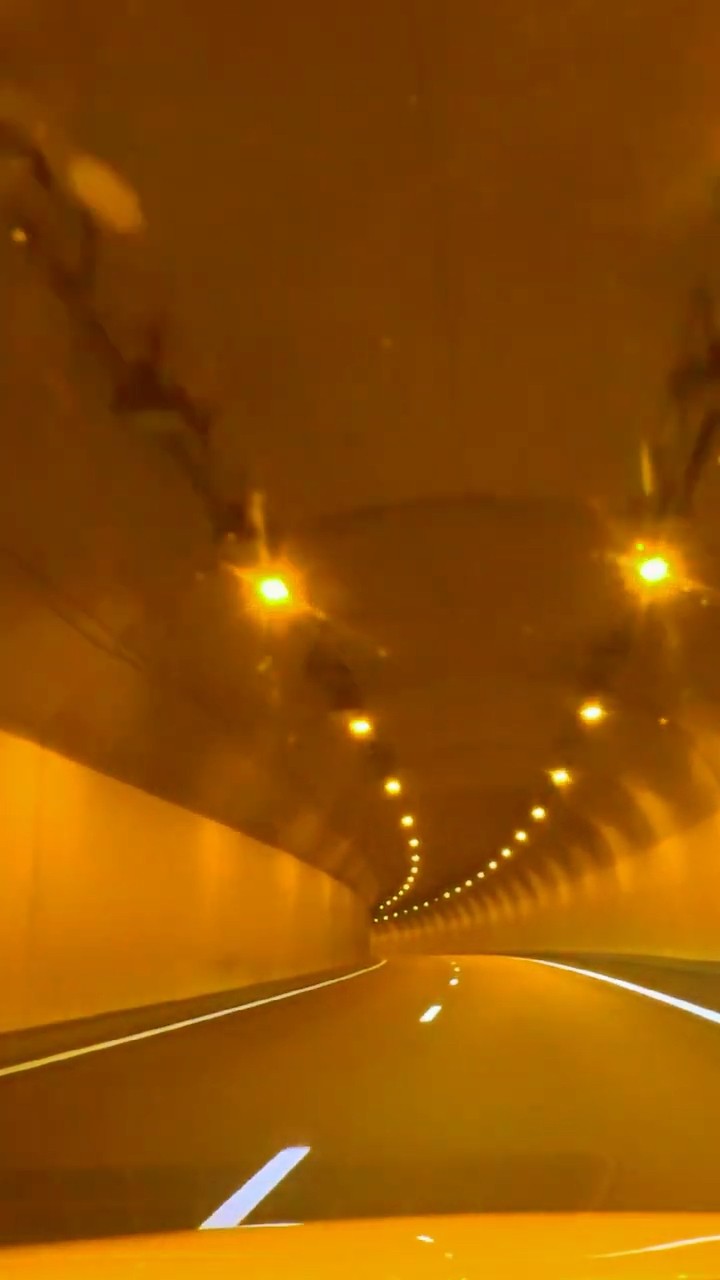 Mont Sion tunnel at night 🇫🇷 3 km of orange glow on the A41 #Tunnel #NightDrive #France