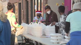 Volunteers Distribute 500 Free Christmas Meals At Brother Jeffs Cultural Center