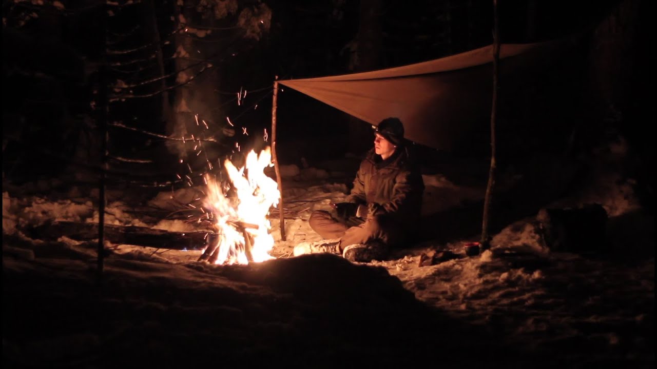 WINTER SOLO OVERNIGHT | no tent, no sleeping bag | bushcraft trip - YouTube