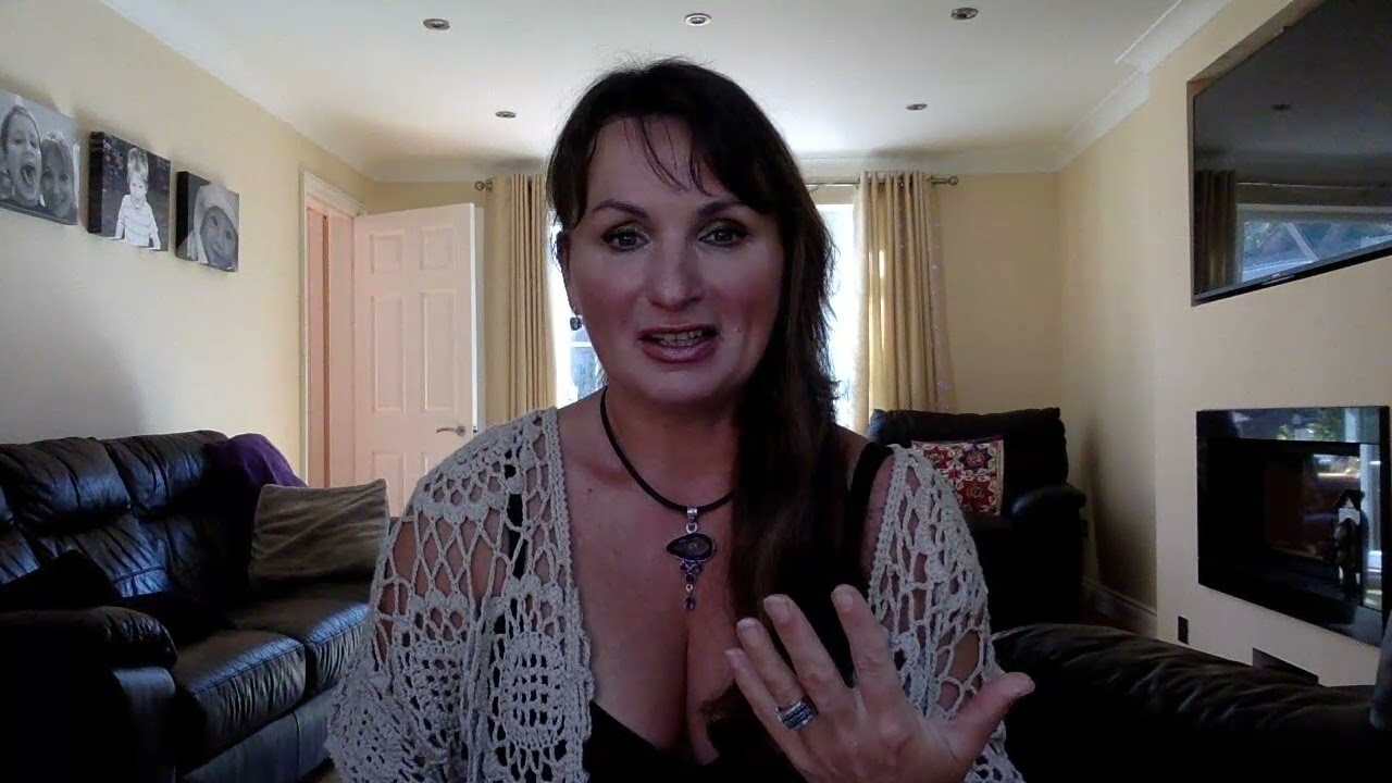 MERCURY - PLUTO ASPECTS. NATAL CHART READING