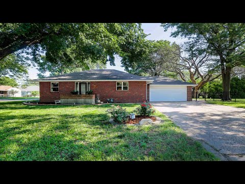 320 S 3rd St, Colwich, KS home video tour