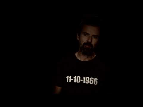 JARABE DE PALO "HUMO" (Videoclip Oficial)