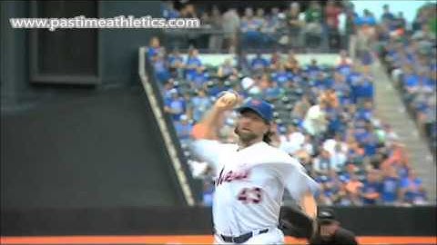 RA Dickey Knuckleball Slow Motion Pitching Mechanics - Baseball Pitcher Analysis New York Mets