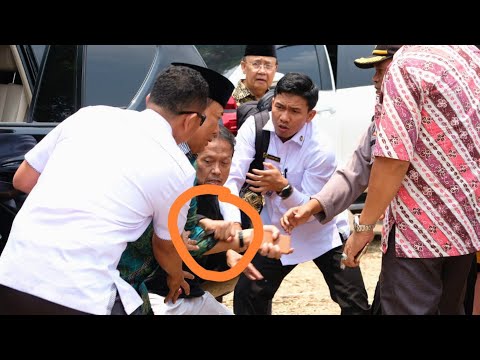 Indonesia&#039;s coordinating minister of political law and security Wiranto was attacked by strangers