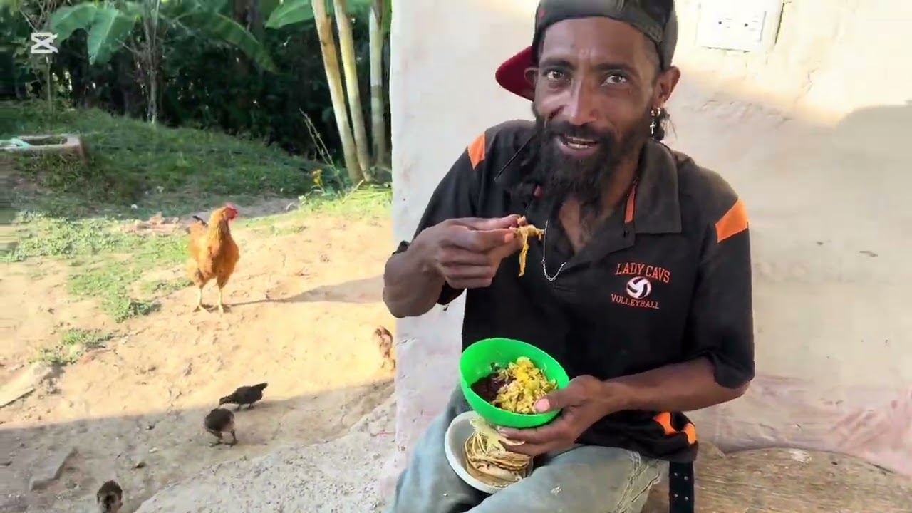 A comer flor de izote con Wisungui