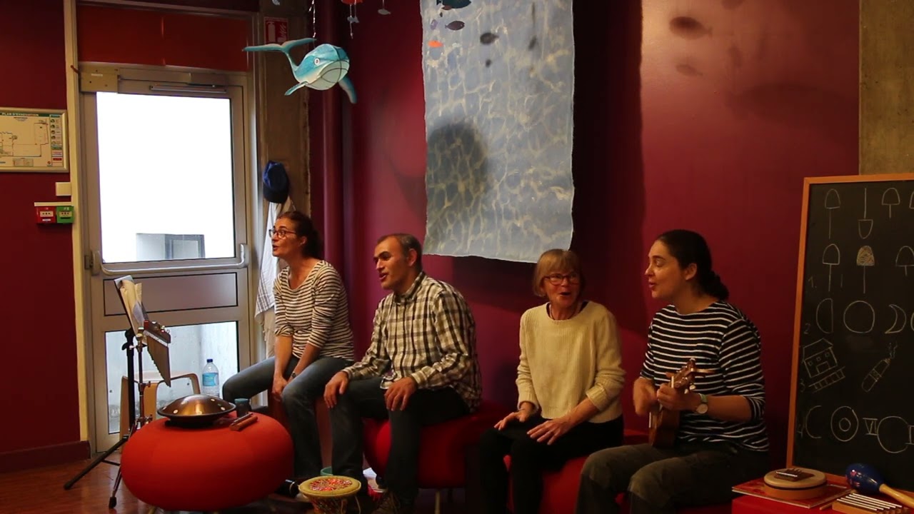 Les Racontines de Violette "La baleine bleue" YouTube