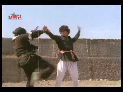 Bollywood action scene - Rajesh Khanna