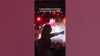Luude playing my bootleg of "Fun In The Sun" 🥹