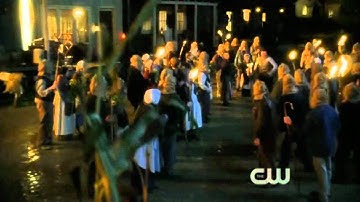 Smallville 10x06 Clark Saves Lois (Best Rescue Scene Ever)