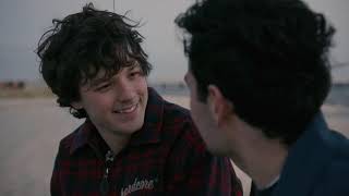 SINGLE, OUT: S3: THE BOYS FIRST KISS