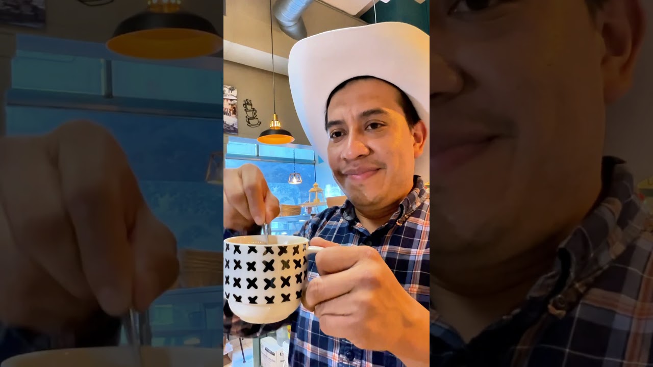 How to make iced mocha latte Hershey’s 