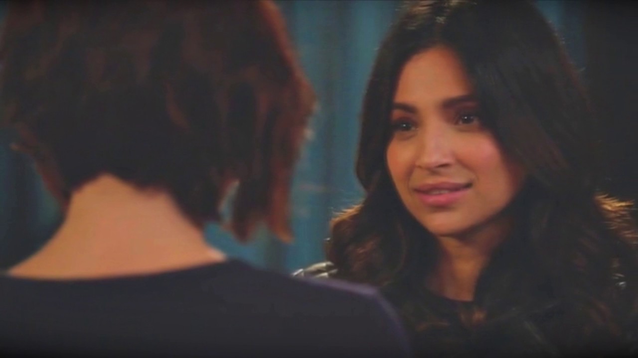 Maggie Sawyer - Angel with a shotgun