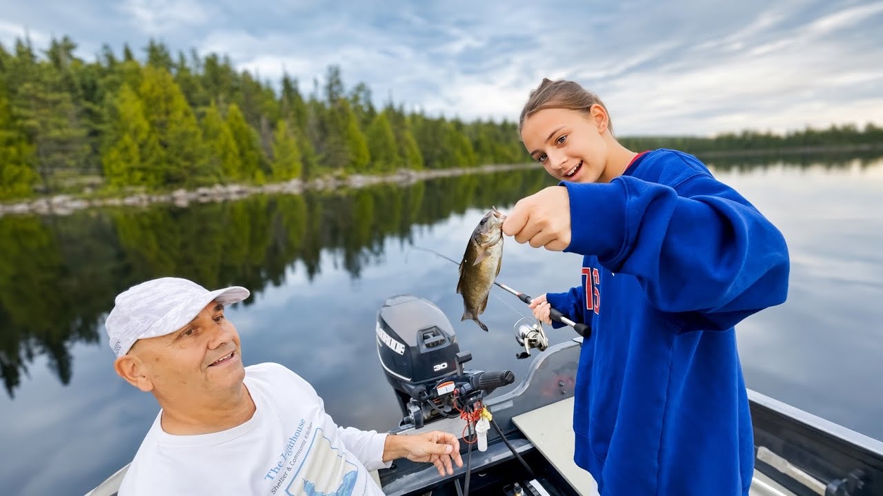 🇨🇦 The Most Peaceful Bass Fishing Lake in Northern Ontario