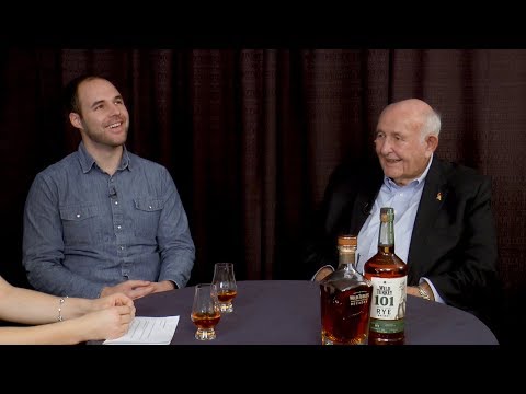 Video: Bourbon And Blood: 10 Preguntas Con Bruce Russell De Wild Turkey