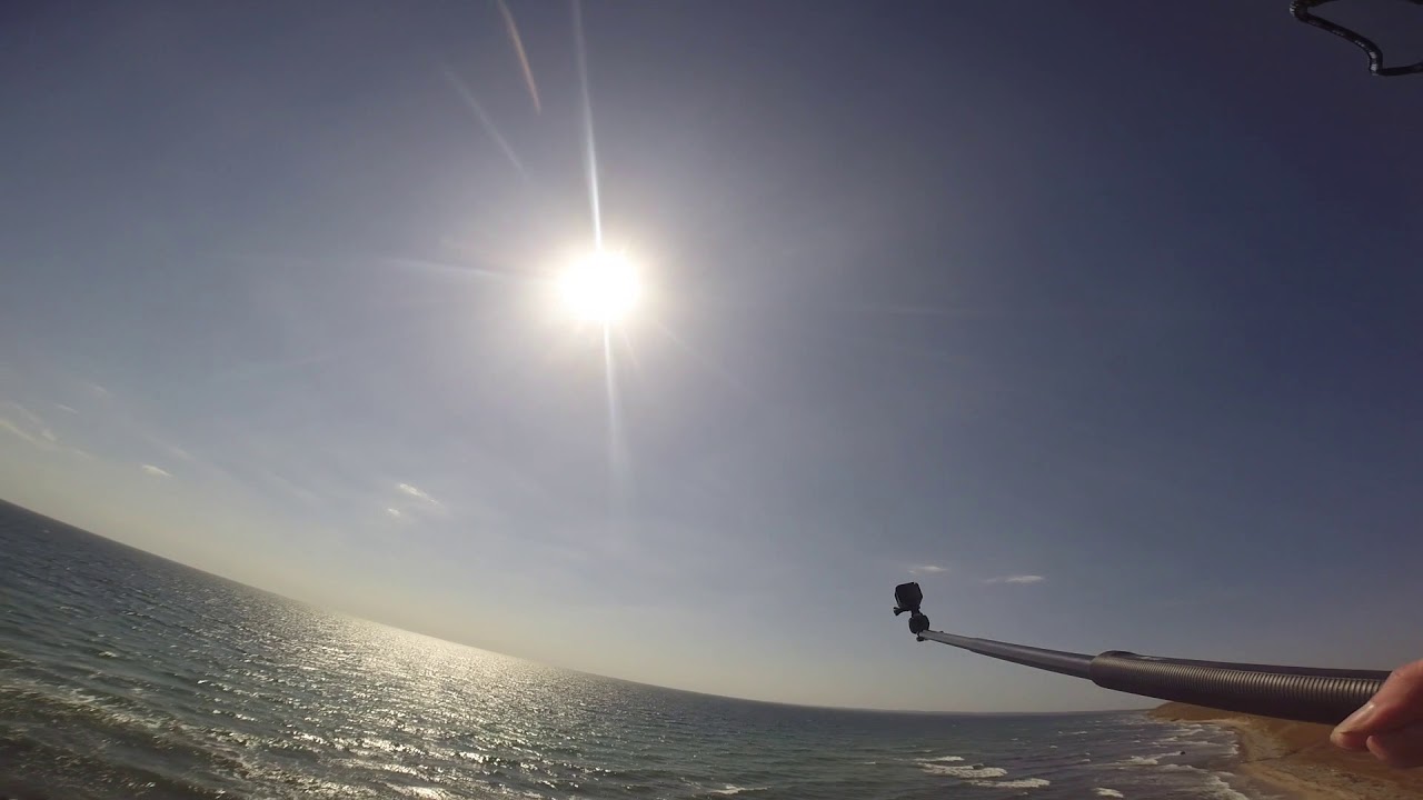 Skärmflygning över Kåseberga video phone é a continuação de telephone