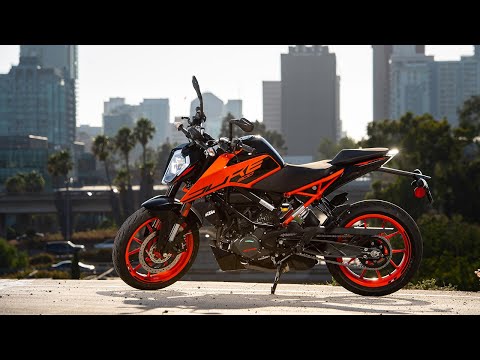 2020 KTM 200 Duke Review | MC Commute