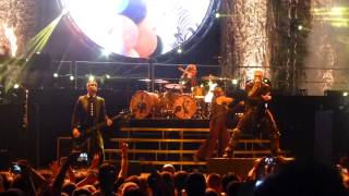 Shinedown - I&#39;m Not Alright (Live at the Carnival of Madness in Charlotte NC) HD