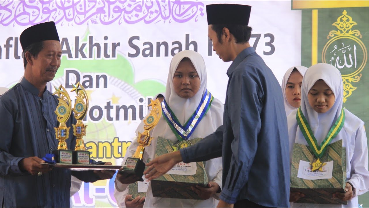 HAFLAH AKHIRUSSANAH KE-73 & TASYAKKUR KHOTMIL QUR'AN | PONDOK PESANTREN SALAFIYAH AL-CHOLILIYAH